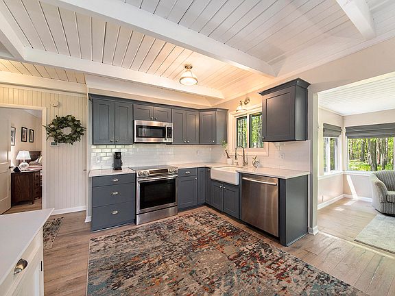 3rd image of 9787 Center Ln
