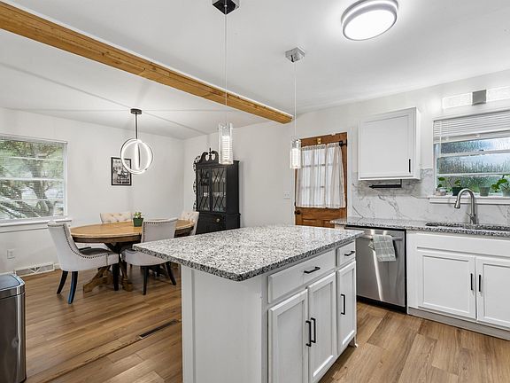 3rd image of 509 Lynnwood Cir