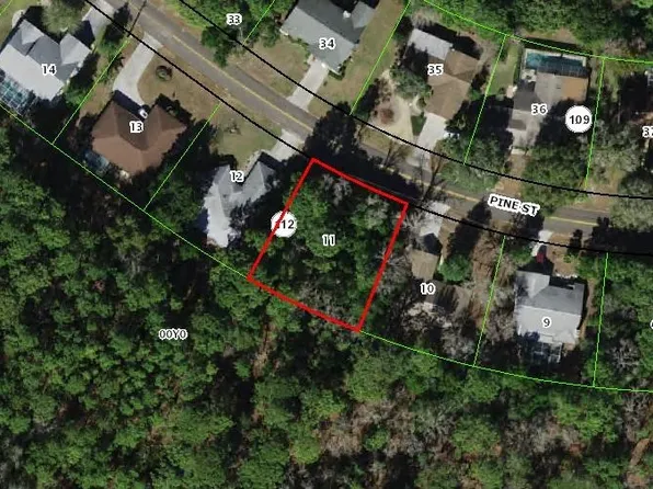 91 Pine St, Homosassa, FL 34446