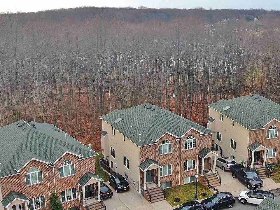 134 El Camino Loop, Staten Island, NY 10309 Zillow