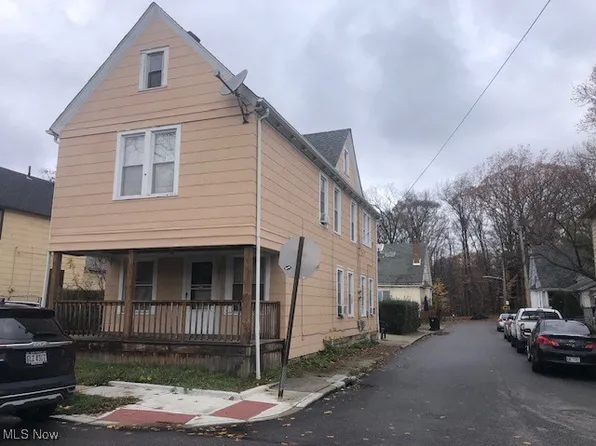 3900 Muriel Ave, Cleveland, OH 44109