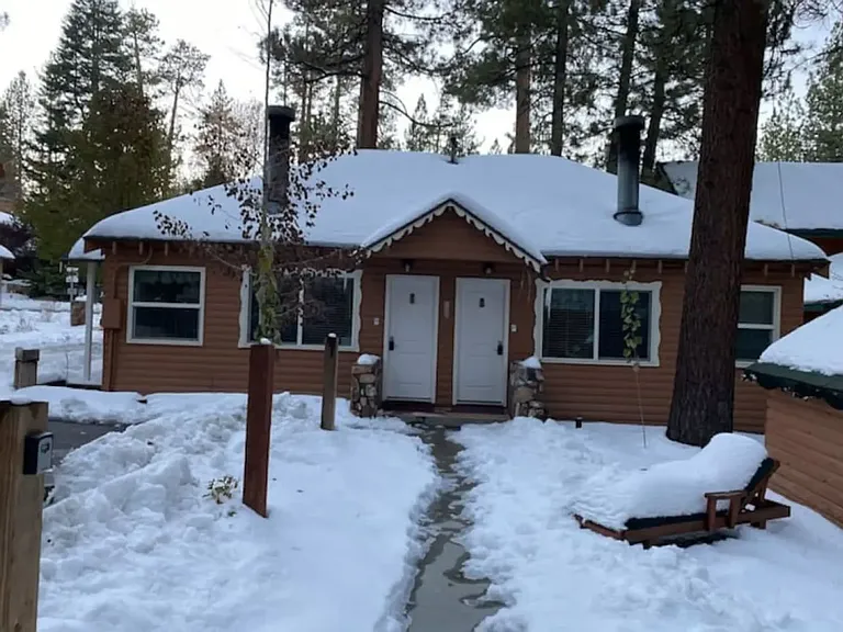 877 Tulip Ln — Photo 34