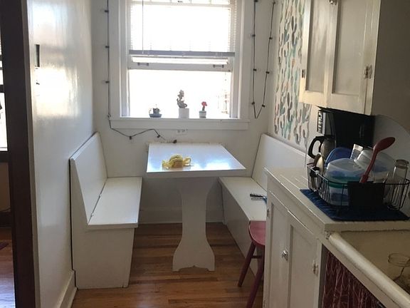 5th image of 1424 Penn St APT 206