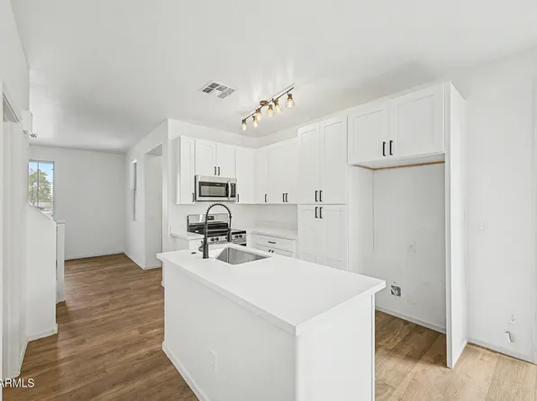 5209 W FULTON Street, Phoenix, AZ 85043
