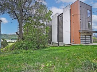 2831 Hoff Ave, Cincinnati, OH 45226