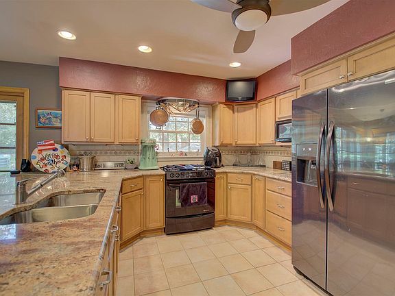 5th image of 219 Cherrywood Dr