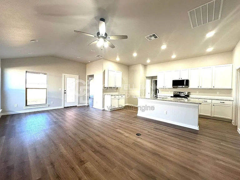 2912 Corpus Ave — Photo 4