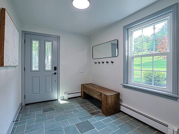 5th image of 4006 Miami Rd
