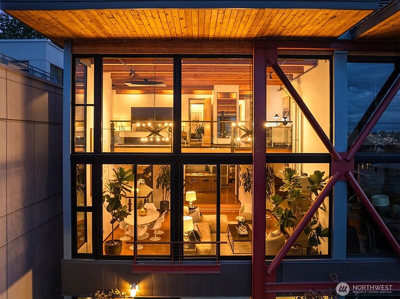 3rd image of 1707 Dexter Avenue N #B