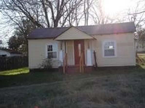 721 Granite St, Elberton, GA 30635