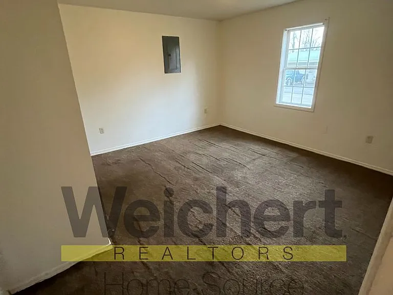 1402-1404 Jones St #301/303 — Photo 8