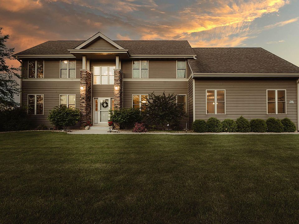 1st image of W237N6622 Hillview Dr