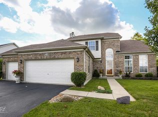 2647 Barrington Dr, Aurora, IL 60503