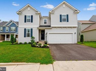 8309 Dearmey Creek Way, Bristow, VA 20136
