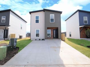 1081 Kentucky Ave, Bentonville, AR 72713