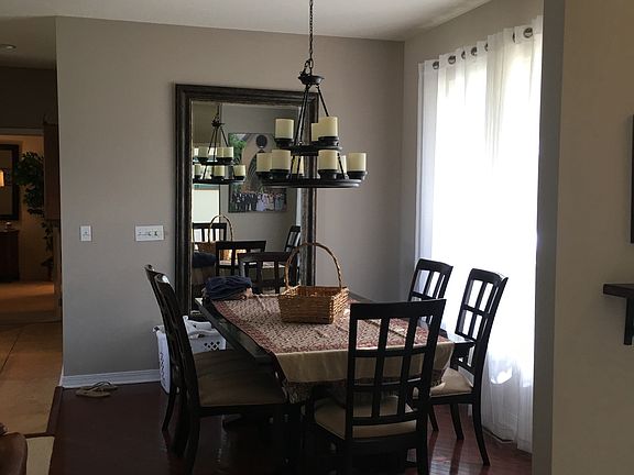 2nd image of 11 Canopy Ln
