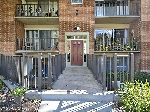 2nd image of 884 College Pkwy #10