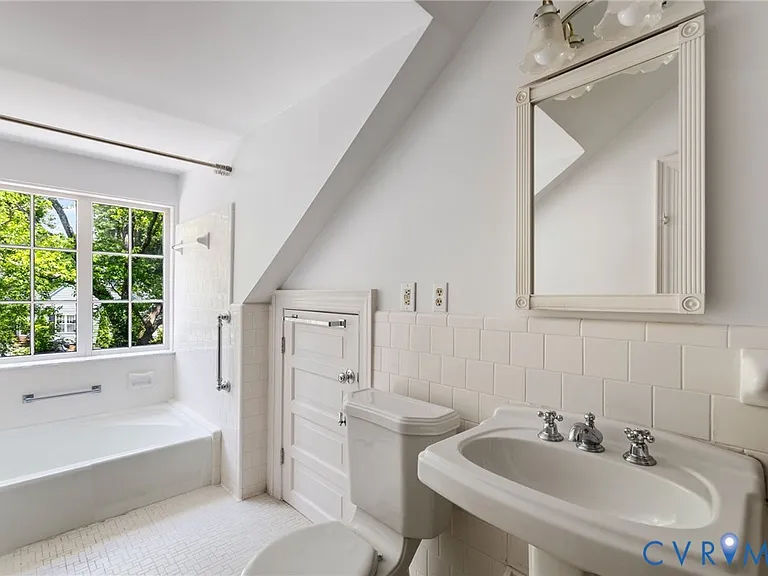 209 Ross Rd — Photo 25