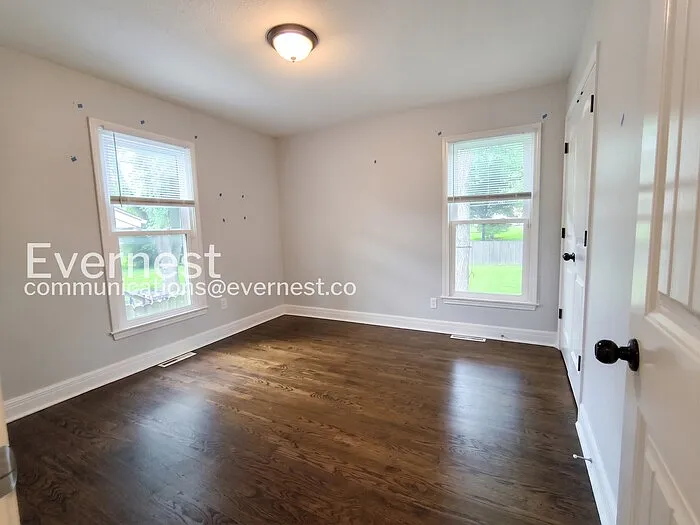 9236 Switzer St — Photo 15
