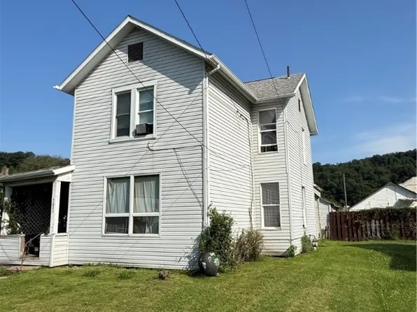 1045 Saint George St, East Liverpool, OH 43920