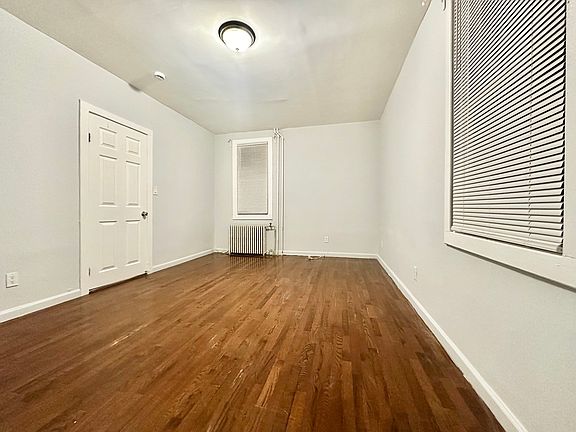 3rd image of 1428 114th St Fl 2