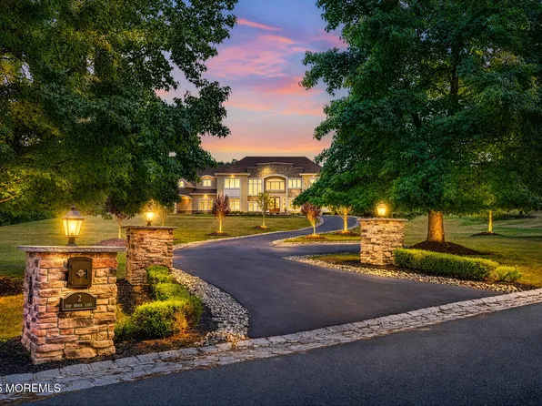 2 Hop Brook Lane, Holmdel, NJ 07733