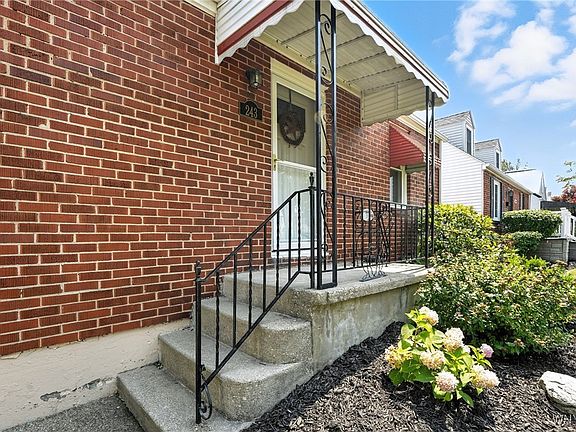3rd image of 243 Edgewood Ave