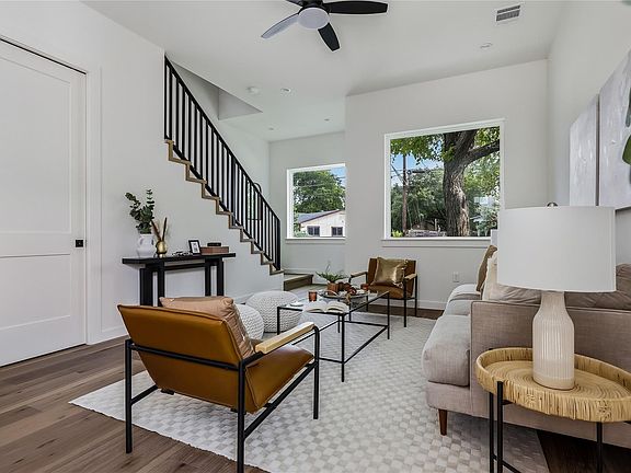 5th image of 6809 Porter St #1