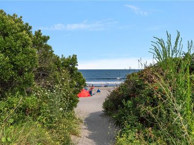 46 Saint James Rd, Narragansett, RI, 02882