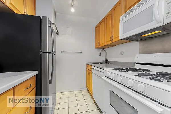 Kitchen, photo 1