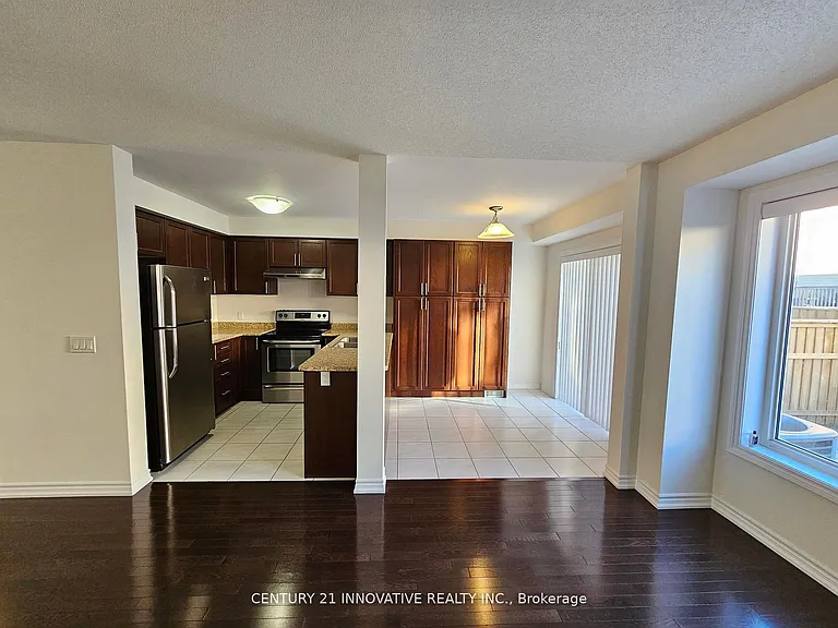 2469 Hill Rise Ct — Photo 7