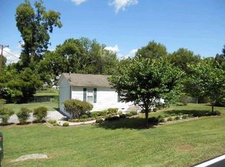 623 W Ford Valley Rd, Knoxville, TN 37920