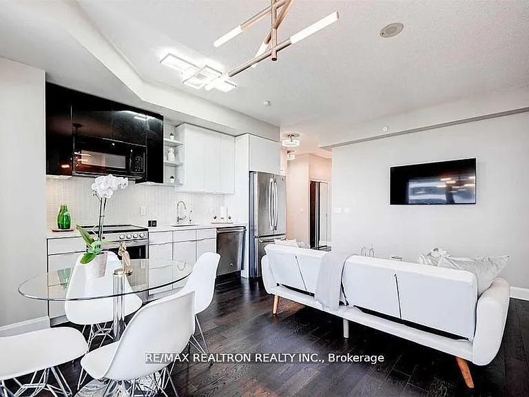 33 Shore Breeze Dr #2501 — Photo 10
