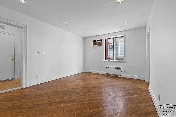 Rented by Signature Property Realty | media 22