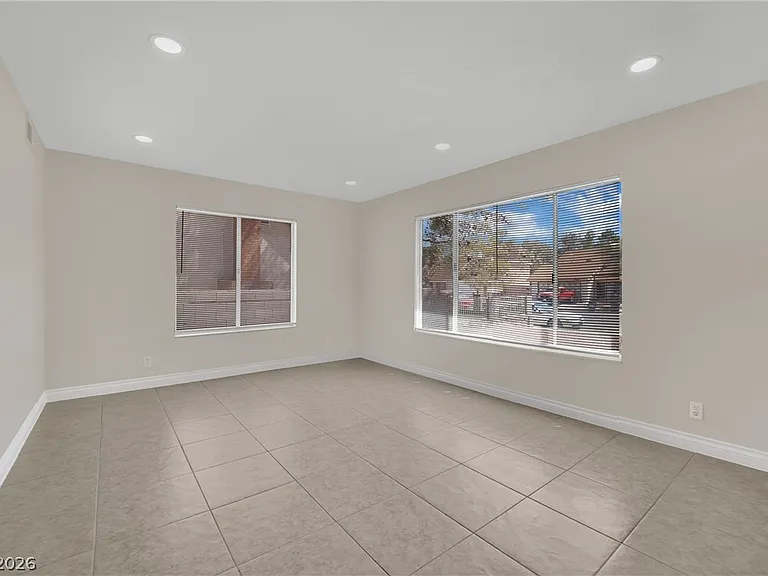7156 Enterprise Dr — Photo 5