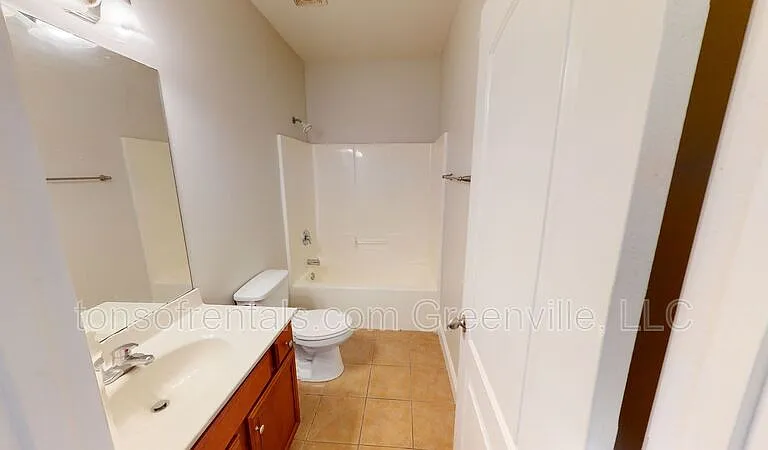 939 Squires Point — Photo 13