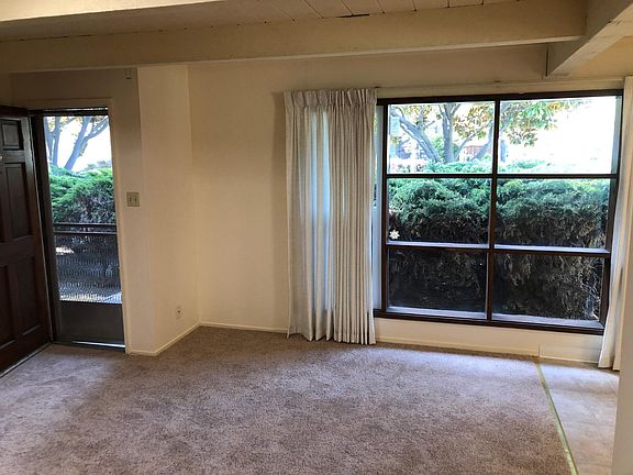 5th image of 1045 W Washington Ave #1