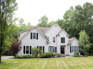 5 Bishop Rd, Oxford, CT 06478