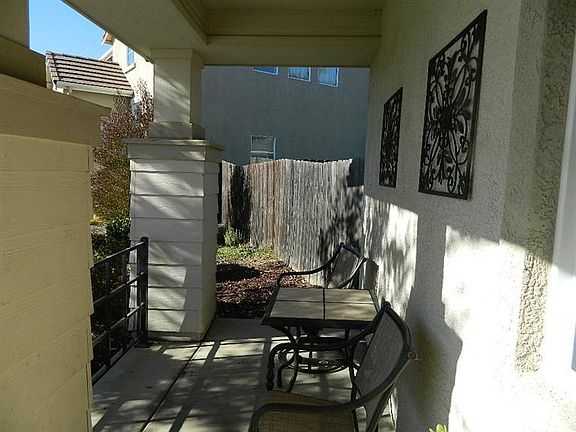 2nd image of 1899 Blowers Dr