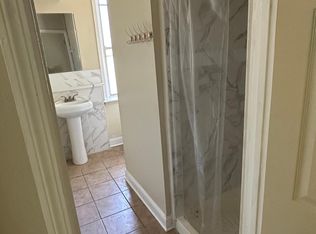 4 S 43rd St APT 2, Philadelphia, PA 19104