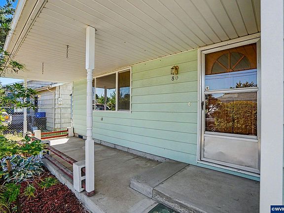5th image of 80 Berry St