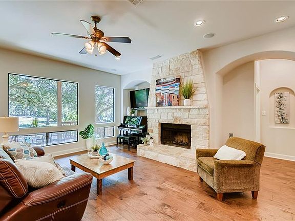 5th image of 13707 Montview Dr