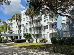 470 Executive Center Dr APT 5M, West Palm Beach, FL 33401