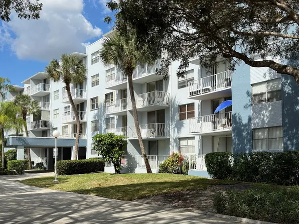 470 Executive Center Dr, West Palm Beach, FL
