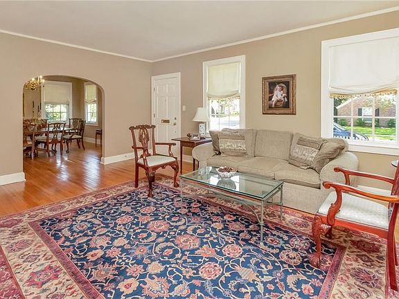 5th image of 2 Japonica Ave