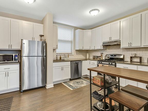 3rd image of 3931-1 N Keeler Ave