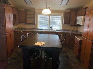 521 N Wolfley St, Elk City, OK 73644