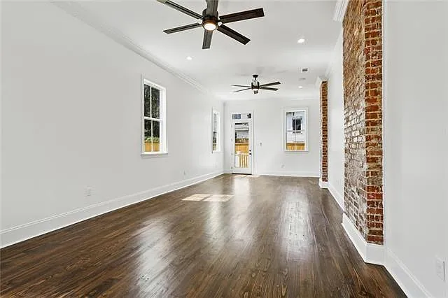 322 Arabella St — Photo 14