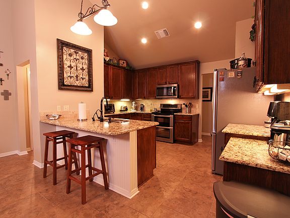 5th image of 609 Prickly Pear Ct