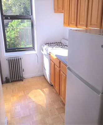 Rented by Douglas Elliman | media 7